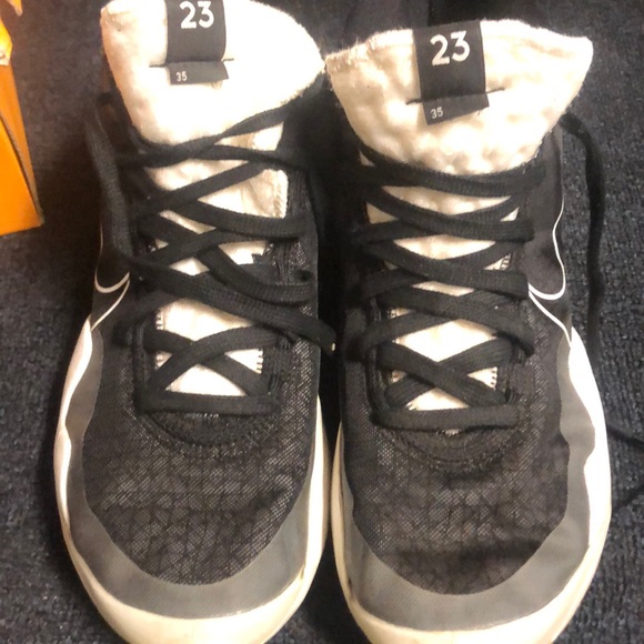 Kevin Durant - Picture 1 of 4